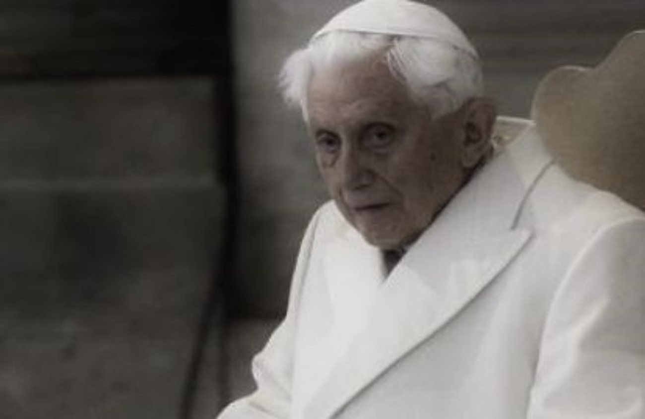 Były papież Benedykt XVI przebywa aktualnie w Niemczech, gdzie odwiedził swojego brata, Joseph Ratzinger pokazał się pierwszy raz od dłuższego czasu.