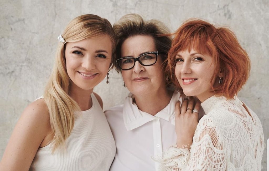  Basia Kurdej Szatan i jej siostra Katarzyna Kurdej nie ujawniały się długo, aktorka M jak miłość i blondynka z Play pokazała kim jest jej siostra