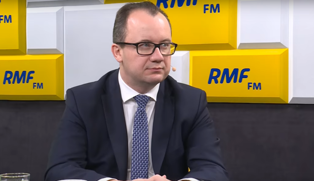 Tęczowy Piątek: w organizację zangażowani byli politycy ugrupowań Koalicja Obywatelska oraz Lewica. Do nich dołączył rzecznik praw obywatelskich Adam Bodnar