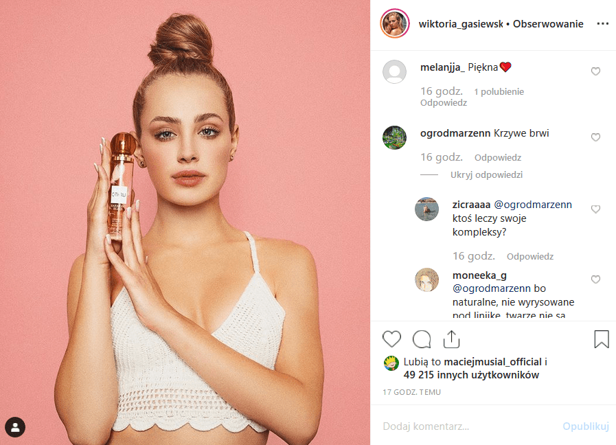 "Gąsiewska ma krzywe brwi!" krzyczy Instagram. Wizerunkowa wpadka gwiazdy serialy TVP2 "Rodzinka pl" i "Barwy szczęścia".