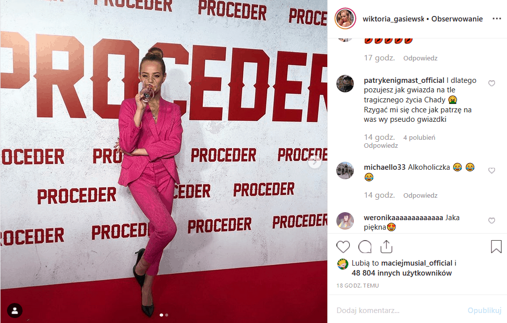 Wiktoria Gąsiewska dała na Insta fotę z premiery filmu "Proceder" (Tomasz Chada). Gwiazda seriali "Rodzinka pl" i "Rodzina zastępcza" podpadła tym fanom.