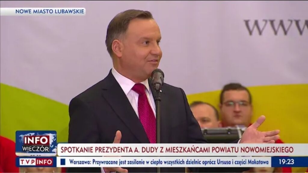 Prezydent Andrzej Duda podpisał akt prawny, którym bez wątpienia jest "Ustawa kagańcowa" lub bardziej radykalnie - "Ustawa represyjna". Andrzej Rzepliński..