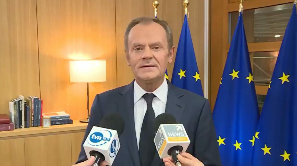 Brexit: Donald Tusk skomentował na Twitterze wyjście Wielkiej Brytanii z Unii Europejskiej (UE), jednakże wszyscy pamiętają jego słowa o UK