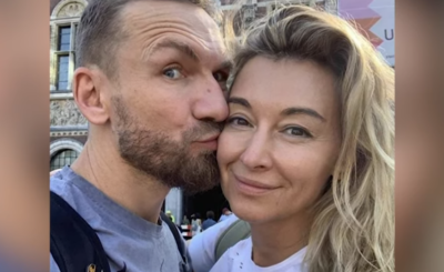 Czy Wojciechowska (TVN) i Kossakowski wzięli ślub? Jest to tajemnica, ale Wojciechowska zabiera go w podróże i na Insta mówi o nim per "rodzina"