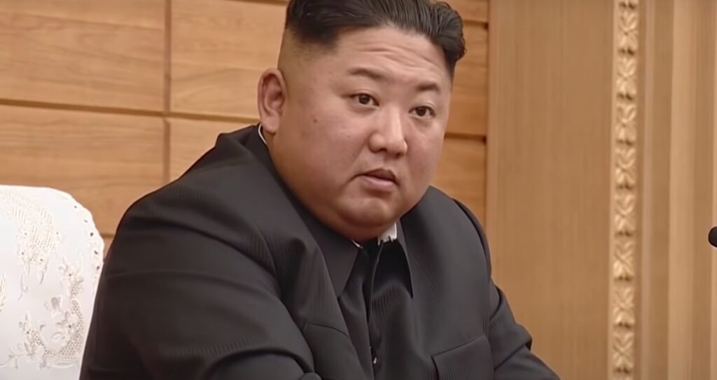 Kim Dzong Un, dyktator nie żyje i zmarł po tym jak miał operację na serce? Wciąż jednak to tylko domysły bowiem Korea twierdzi,że dyktator ma się dobrze