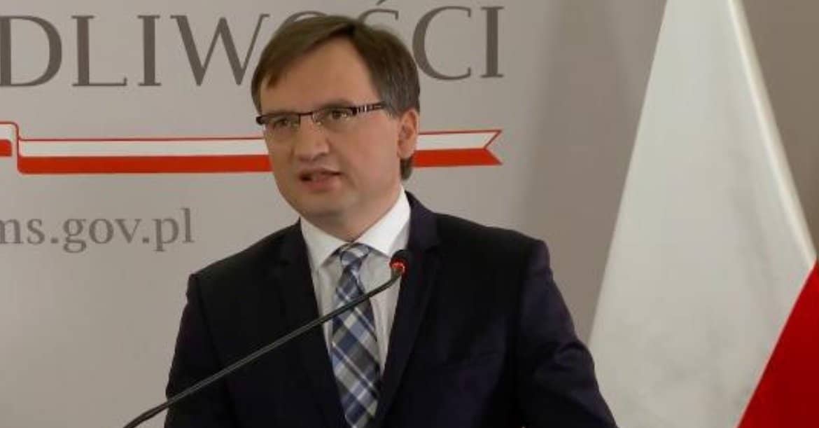 Po filmie Sylwestra Latkowskiego o pedofilii "Nic się nie stało", nastąpiła natychmiastowa reakcja PiS, między innymi minister Wójcik zapowiedział działania