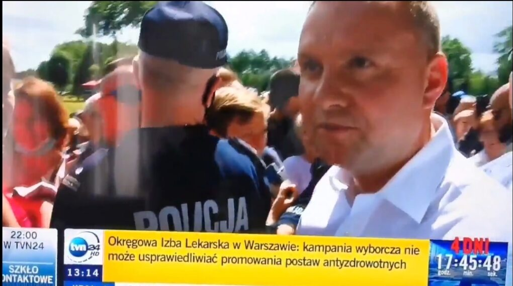 Wybory prezydenckie 2020: Andrzej Duda podczas swojej trasy wyborczej napotkał na dziennikarzy komercyjnej stacji TVN. Reakcja była bezpośrednia.