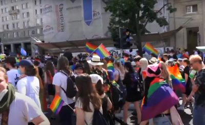 Parada Równości jaka przeszła ulicami Warszawy wzbudziła wiele kontrowersji. Coraz częściej mówi się o tym, że jej forma jest nieodpowiednia