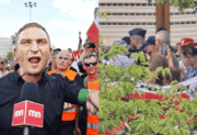 Szokujące sceny na proteście Bąkiewicza w Wałbrzychu. Policja wkroczyła do akcji, pilna reakcja MSWiA