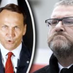 Minister Spraw Zagranicznych nie gryzł się w język. Po skandalicznych słowach Grzegorza Brauna o Auschwitz, Radosław Sikorski nagrał specjalne oświadczenie.