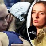 To był moment, na który czekała nie tylko ona, ale i cała Polska. Iga Świątek po raz pierwszy w karierze triumfowała na kortach Wimbledon