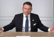 Niewiarygodne co zrobił Mentzen w godzinę „W” w Berlinie.  Mówi o tym cały świat