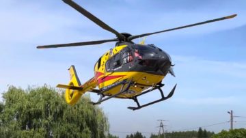 17-latek i jego ojciec nie żyją, matka i siostra walczą o życie. W akcji helikopter LPR