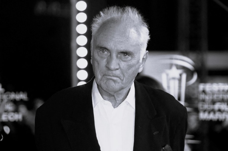 W niedzielę, 17 sierpnia, świat kina pogrążył się w żałobie. Zmarł Terence Stamp, wybitny brytyjski aktor znany z ról w kultowych filmach, takich jak „Superman” czy „Z dala od zgiełku”.