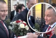 Tak naprawdę przywitano Nawrockiego. Nagle dostał niespodziewany prezent dla córeczki – jego mina mówi wszystko