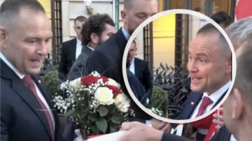 Tak naprawdę przywitano Nawrockiego. Nagle dostał niespodziewany prezent dla córeczki – jego mina mówi wszystko