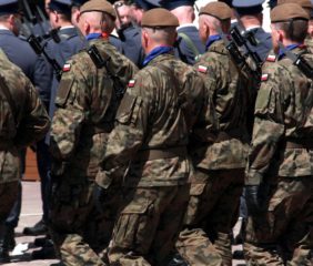 Dworczyk chce obowiązkowych szkoleń wojskowych. „Nie jesteśmy dziś gotowi”