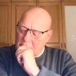 Jedno nagranie wystarczyło, żeby w komentarzach znów zrobiło się gęsto. Krzysztof Jackowski, znany jasnowidz z Człuchowa, opowiedział o tym, co - jego zdaniem - może wydarzyć się do 2028 roku. Wśród wątków pojawiają się policja, przymusowe migracje, niepokój społeczny, a nawet obraz nowej osoby na czele państwa. To oczywiście nie są fakty, tylko wizje i skojarzenia, ale właśnie ten styl opowiadania sprawia, że wielu ludzi słucha go do końca.