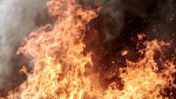 Pożar na Krupówkach w Zakopanem. Trwa akcja gaśnicza