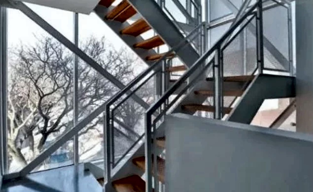 garaż przerobiony na dom, dom z garażu, dom z kontenera, domy z kontenerów, dom z kontenerów