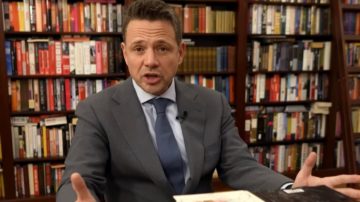 Rafał Trzaskowski skończył 54 lata. Niewielu wie, że jako dziecko był gwiazdą serialu