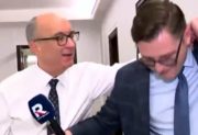 Czarzasty naprawdę to zrobił. Niebywałe, jak potraktował dziennikarza TV Republika. Ciężko uwierzyć co tam się wydarzyło
