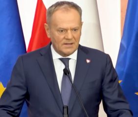 Ledwo co zaczął się weekend a tu takie wieści. Tusk tak potężnego ciosu się nie podziewał