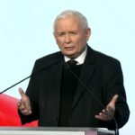 W PiS znowu wraca temat, który potrafi podpalić partię od środka: kto będzie kandydatem na premiera przed kolejnymi wyborami parlamentarnymi. Najnowszy sondaż pokazuje, że Polacy nie mają jednej odpowiedzi na pytanie o przyszłość formacji Jarosława Kaczyńskiego, ale w jednej sprawie dominuje przewaga: większość nie spodziewa się rozłamu przed 2027 rokiem.