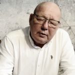 Krzysztof Jackowski od lat funkcjonuje w polskiej przestrzeni publicznej jako „jasnowidz z Człuchowa”. Oto kim jest naprawdę