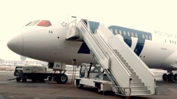 Awaria samolotu LOT-u w powietrzu. 300 osób na pokładzie. Potrzebne było natychmiastowe działanie