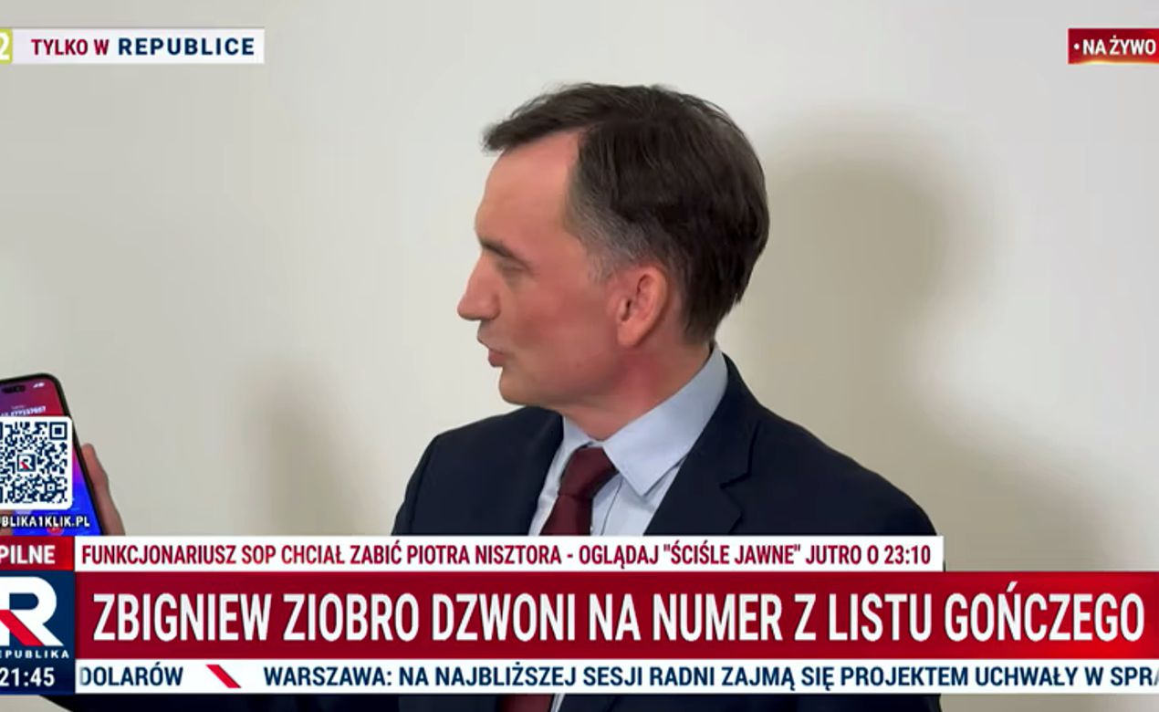 Zbigniew Ziobro, komentując sprawę listu gończego w programie na żywo, wyjął telefon i spróbował dodzwonić się do policji. Wybrał numer podany w liście.