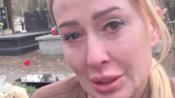 Zapłakana Peretti pokazała nagranie znad grobu syna. Stało się coś niezwykłego