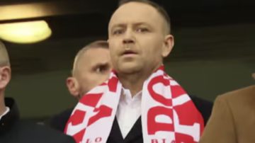 Karol Nawrocki zszedł do szatni po meczu Polski. Nagranie obiegło sieć