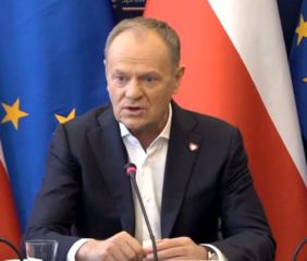 Pilna ewakuacja Polaków. Nagłe oświadczenie Donalda Tuska postawiło kraj na równe nogi