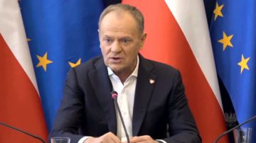 Pilna ewakuacja Polaków. Nagłe oświadczenie Donalda Tuska postawiło kraj na równe nogi