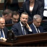 Weto prezydenta Karola Nawrockiego wobec ustawy dotyczącej programu SAFE wywołało w Polsce poważny spór polityczny i prawny.