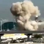 Dubaj, który jeszcze niedawno dla milionów ludzi był symbolem luksusu, spokoju i bezpiecznego tranzytu, dziś coraz częściej pojawia się w wiadomościach z zupełnie innego powodu. W sobotę 7 marca rano w rejonie lotniska w Dubaju doszło do groźnego incydentu związanego z przechwyceniem celu w powietrzu, po którym nad okolicą miał unosić się gęsty dym. Władze natychmiast wstrzymały operacje lotnicze, a świat znów spojrzał na Zatokę z niepokojem.