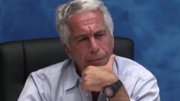 Odnaleziono zeznania głównej patolog. Jeffrey Epstein został zamordowany?