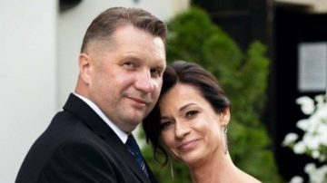 Oto kim jest żona Przemysława Czarnka. Jakimś cudem wszystkim to umknęło