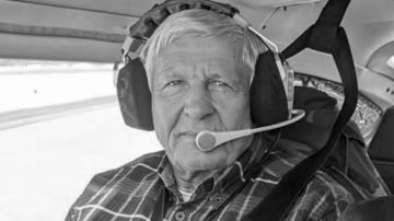 Samolot runął na ziemię tuż obok domów. Tragiczne wieści obiegły media