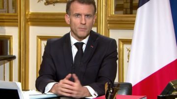 Macron wydał rozkaz. Francja wysyła potężny lotniskowiec. Sytuacja się zaognia