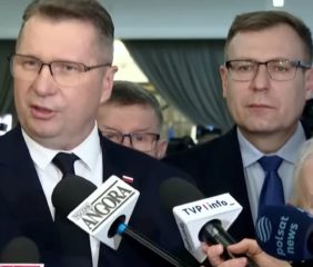 Sondaż po ruchu Kaczyńskiego. Polacy nie wierzą, że Przemysław Czarnek poprawi sytuację PiS