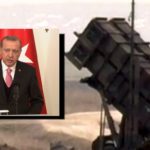 Napięcie w regionie nie schodzi z wysokiego poziomu. Tym razem alarm podniosły informacje o pocisku balistycznym wystrzelonym z Iranu, który miał zbliżać się do tureckiej przestrzeni powietrznej. Ankara przekazała, że rakieta została zniszczona przez systemy obrony NATO.