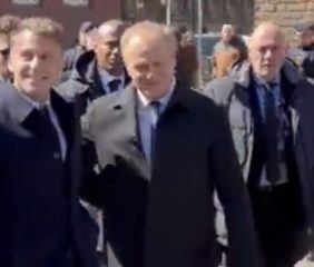 „Jestem zakochany w Gdańsku”. Nocna wiadomość Macrona do Tuska ujawniona