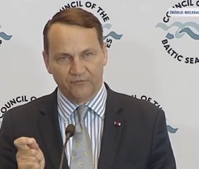 Sikorski ostro o Nawrockim. „Jego obóz polityczny kłamał”. Spór o miliardy z programu SAFE nabiera tempa