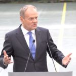 Donald Tusk wziął udział w uroczystym podpisaniu pierwszych umów finansowych w ramach programu SAFE.