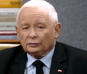 Kaczyński zwróci order Ukraińcom. „Wyraz lojalności”