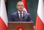 Nawrocki nagle przestał reagować. Położył się i stracił przytomność