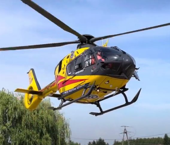Nieprzytomną 7-latkę wyciągnęli z jeziora. Właśnie nadszedł komunikat ze szpitala