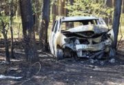 Tragedia w Lubuskiem. Samochód stanął w płomieniach, zginęły trzy osoby